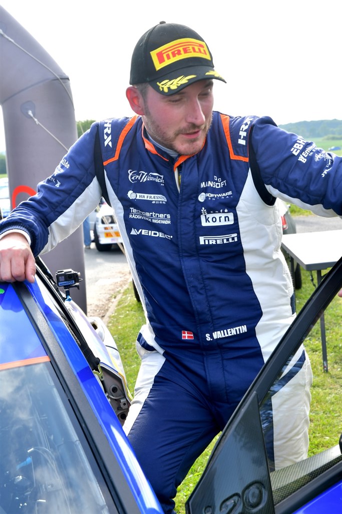 Simon Vallentin har i første omgang fokus på det godt 372 kilometer lange tyske Rally Mittelrhein med 124,56 kilometer hastighedsprøver på asfalt.
(Foto: Morten Dam)